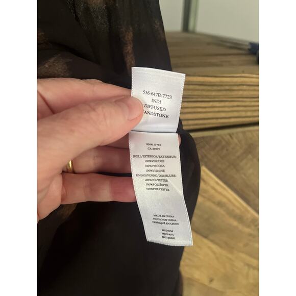 NWT Rails Indi Diffused Sandstone Blouse M - Picture 4 of 7